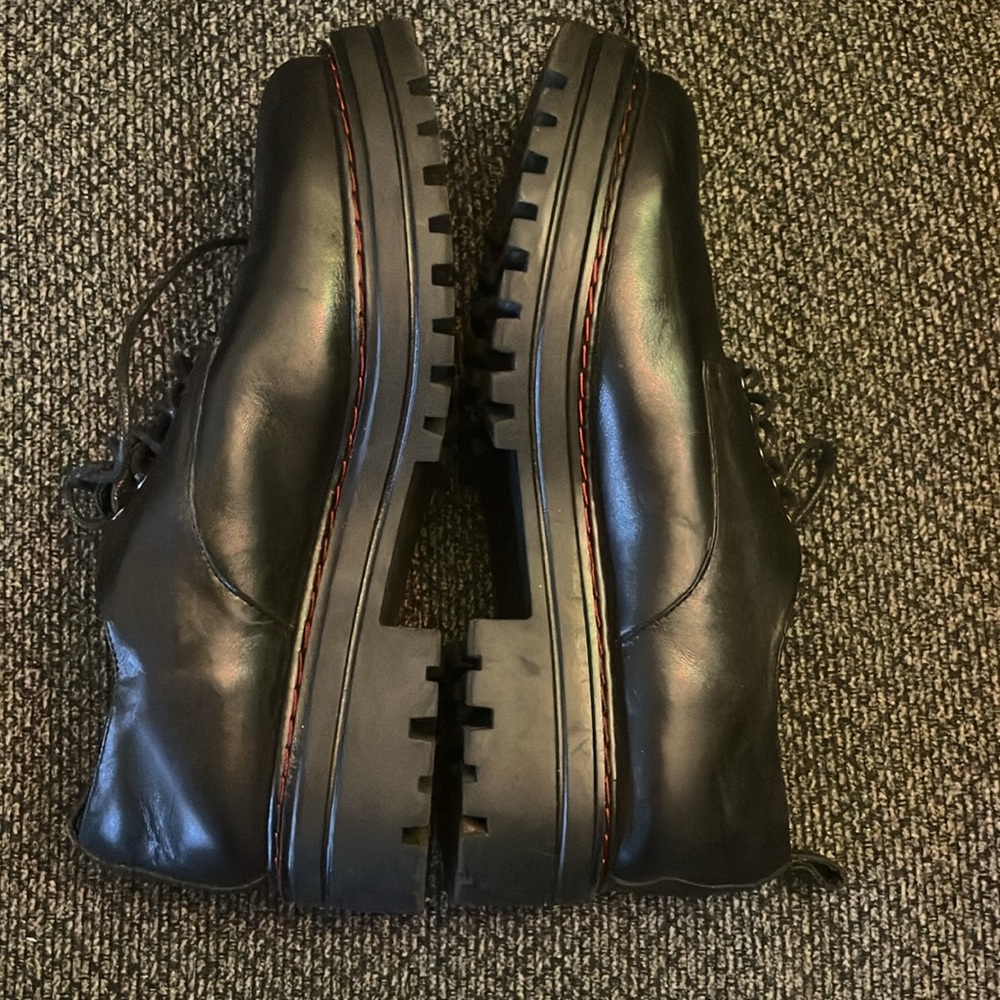 Aerosoles Francesina Platform Oxfords black with red stitching 8.5 women’s - Picture 4 of 8